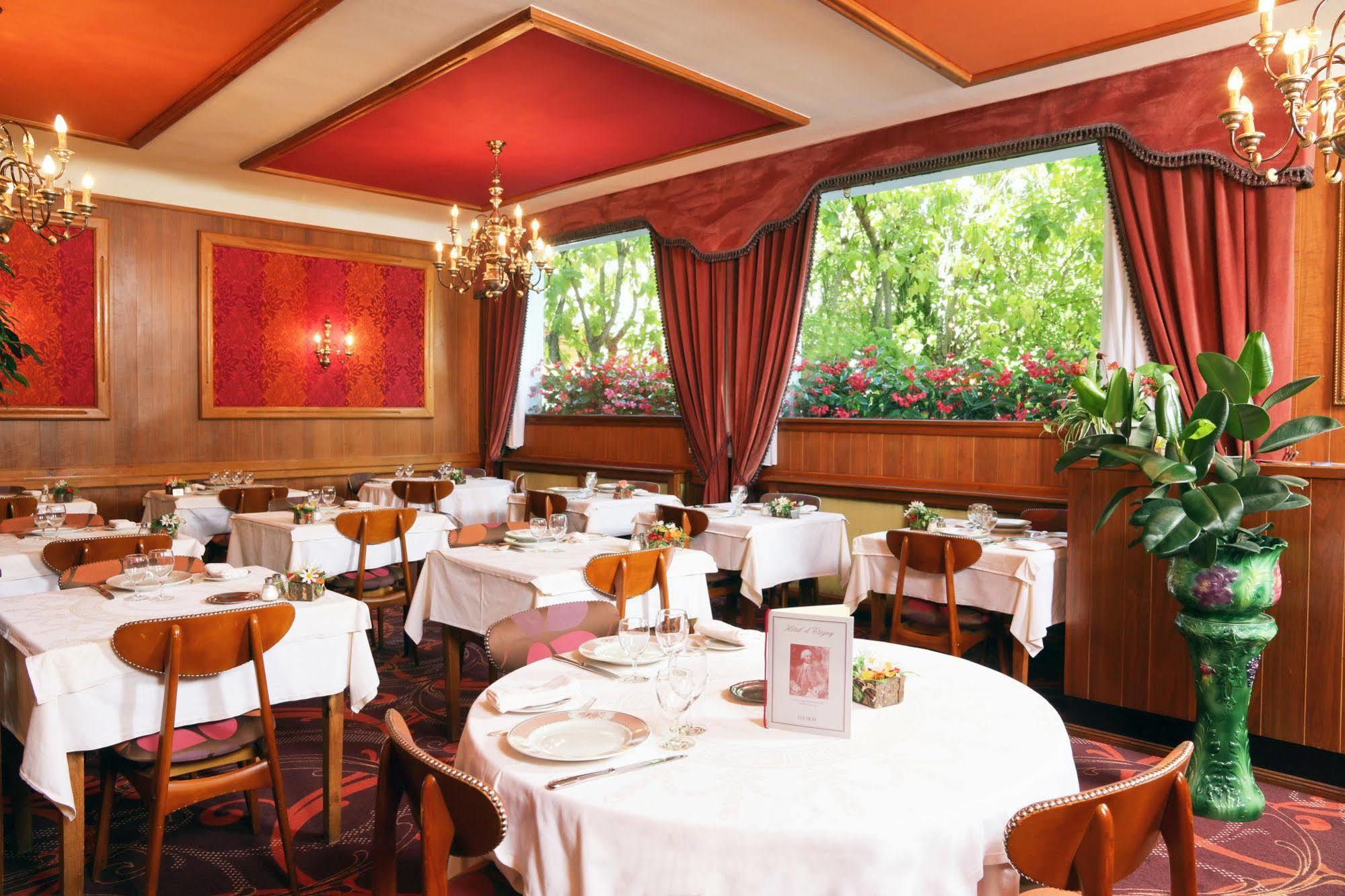 Hôtel d'Etigny Bagnères-de-Luchon Extérieur photo